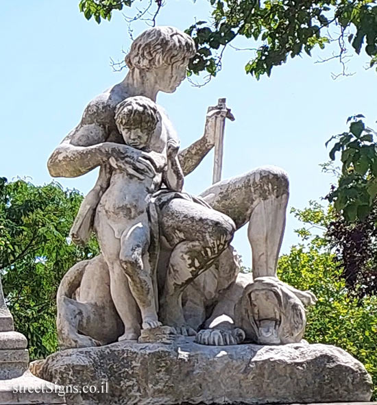 Paris - Memorial statue to the French sculptor Antoine-Louis Barye - L’ Order - Square Barye, 2 Bd Henri IV, 75004 Paris, France