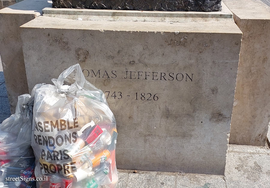 Paris - Monument dedicated to Thomas Jefferson - Léopold Sedar Senghor, 75007 Paris, France
