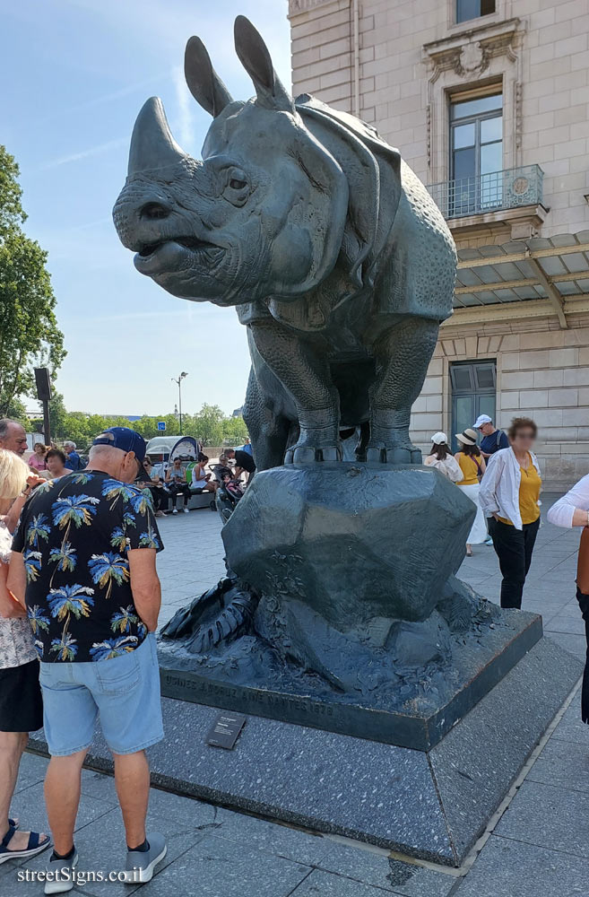 Paris - Musée d’Orsay - "Rhinoceros" outdoor sculpture by Alfred Jacquemart - Musée d’Orsay, 75007 Paris, France