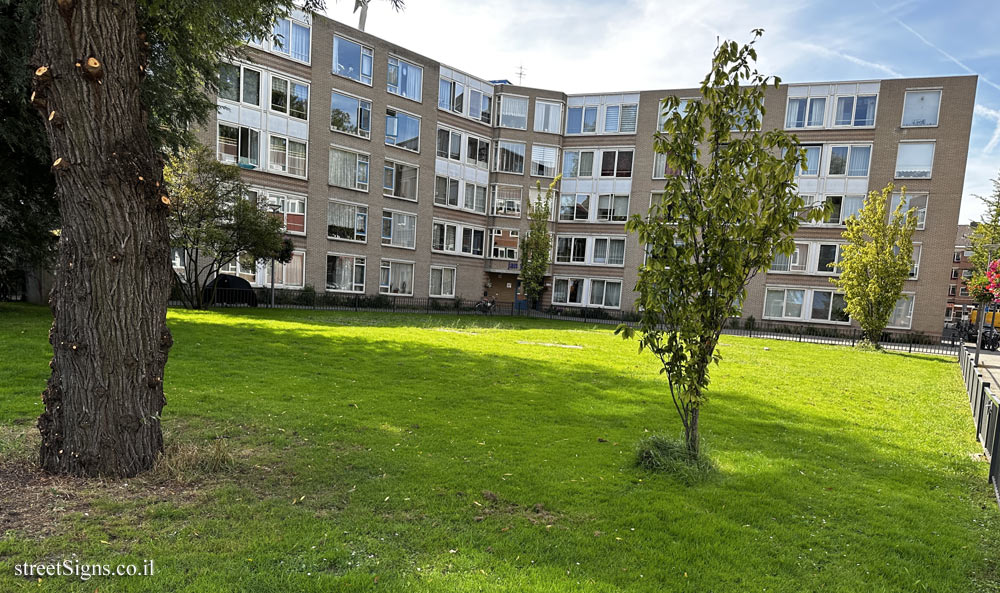 Rotterdam - The Old Jewish cemetery - Vondelweg 103H, 3031 PV Rotterdam, Netherlands