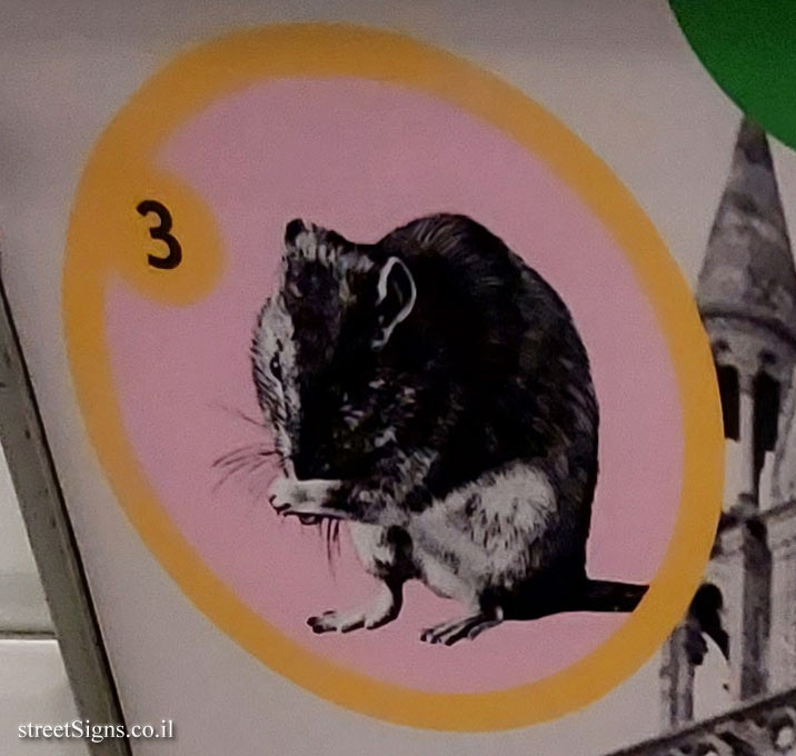Paris - The Art of the Metro - Saint-Ambroise the animal metro - Brown rat