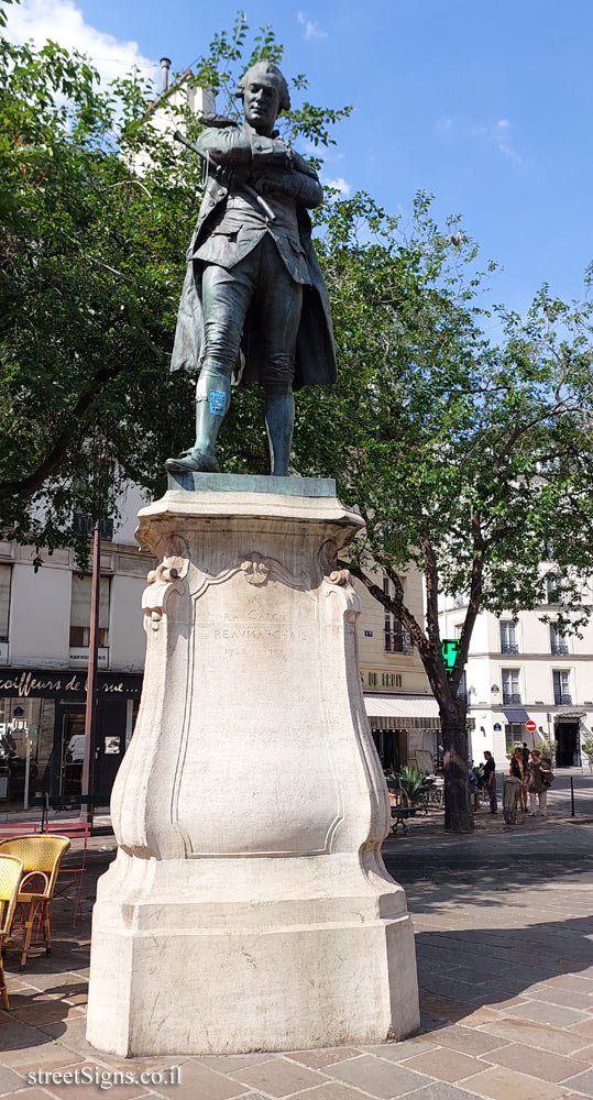 Paris - a commemorative statue of the Polymath Pierre Beaumarchais - 8 Rue Saint-Antoine, 75004 Paris, France