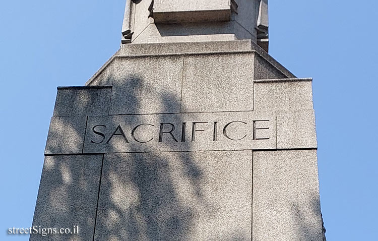 London - Monument to Edith Cavell - St. Martin’s Pl, London WC2N 4JH, UK