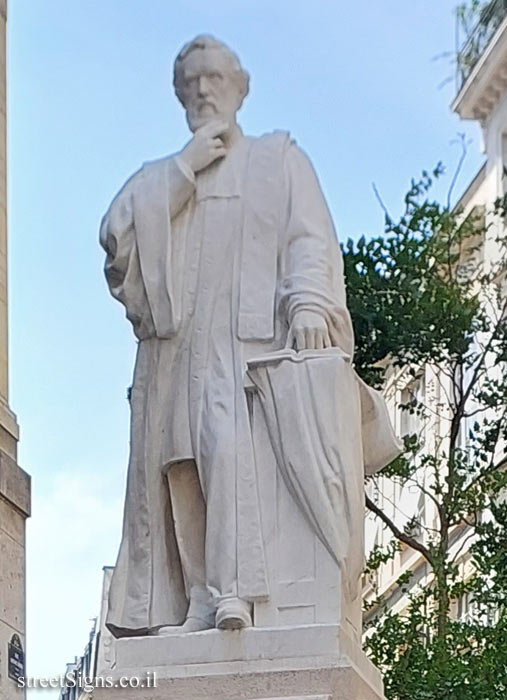 Paris - Statue of the physician Alfred Vulpian - 8 Rue Antoine Dubois, 75006 Paris, France