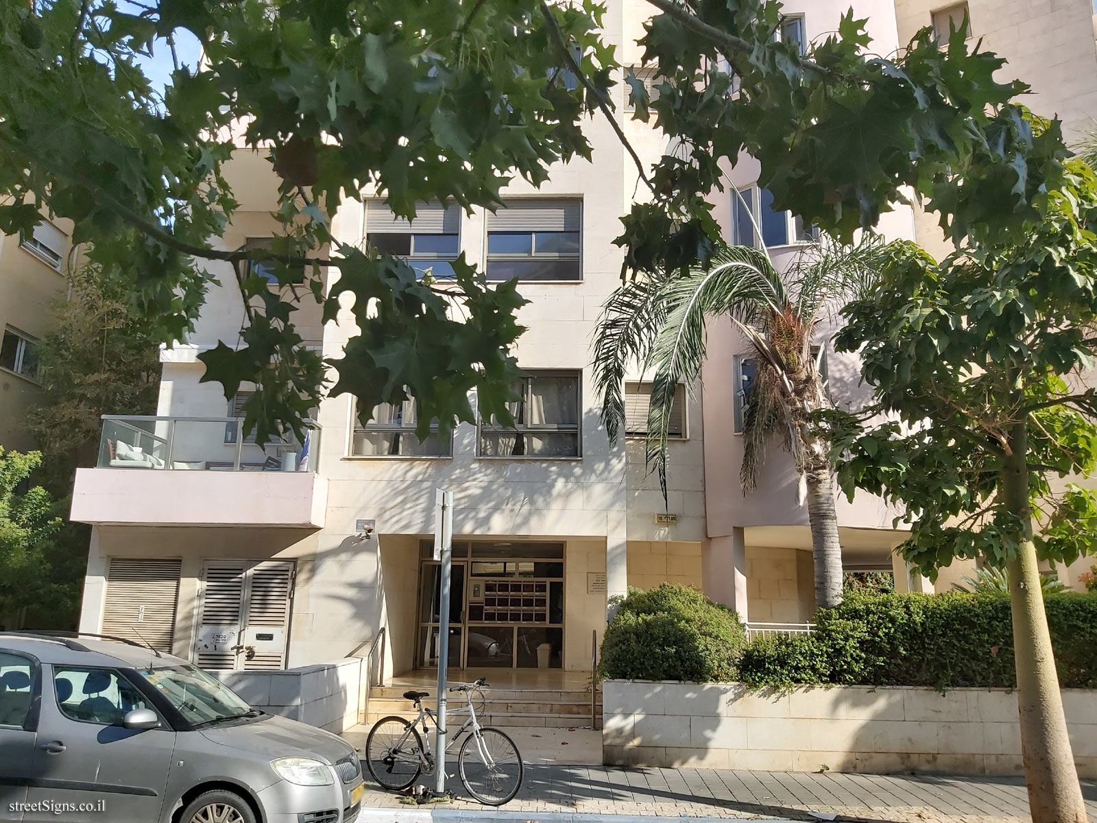The house of Asher Barash - Mendele Mokher Sfarim St 15, Tel Aviv-Yafo, Israel