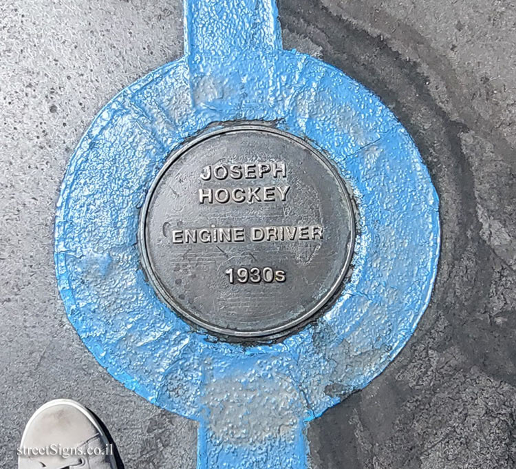 London - Tower Bridge London - The Blue Line of Fame - Joseph Hockey - Engine Driver
