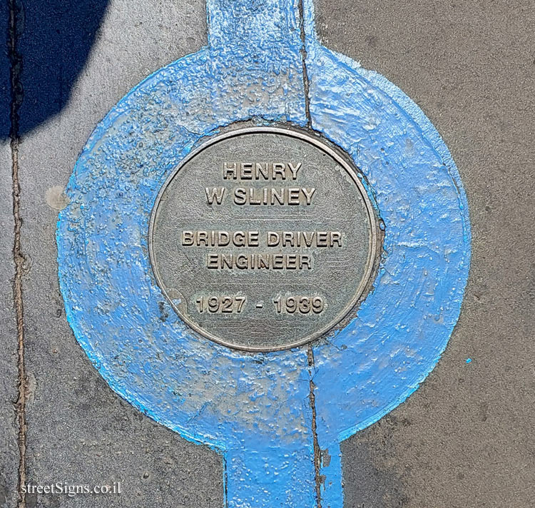 London - Tower Bridge London - The Blue Line of Fame - Henry W Sliney - Bridge Driver Engineer