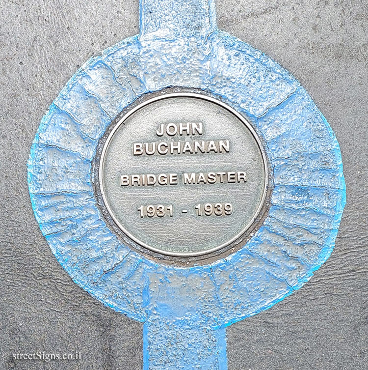 London - Tower Bridge London - The Blue Line of Fame - John Buchanan - Bridge Master