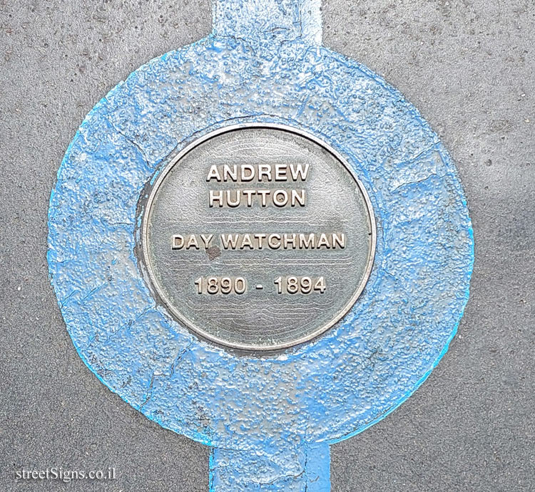 London - Tower Bridge London - The Blue Line of Fame - Andrew Hutton - Day Watchman