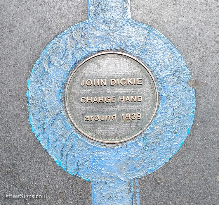 London - Tower Bridge London - The Blue Line of Fame - John Dickie - Charge Hand