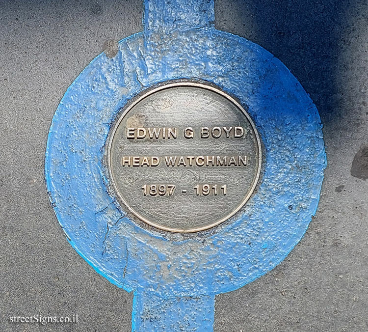 London - Tower Bridge London - The Blue Line of Fame - Edwin G Boyd - Head Watchman