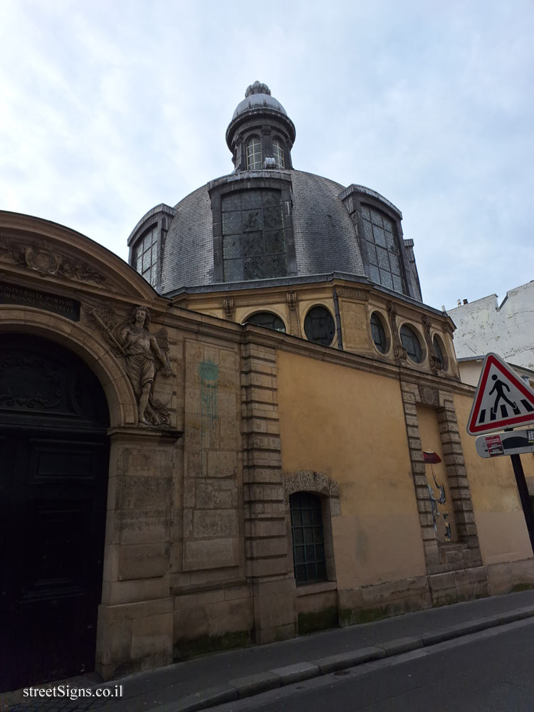 Paris - History of Paris - Brotherhood of Surgeons - 5 Rue de l’École de Médecine, 75006 Paris, France