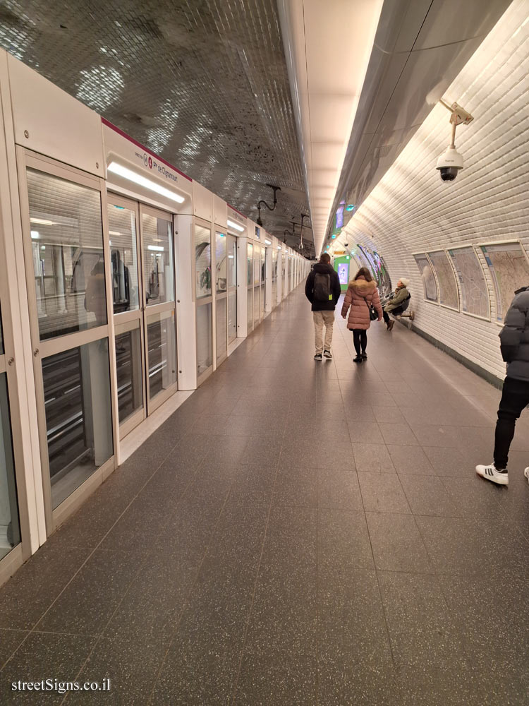 Paris - Saint-Germain-des-Prés metro station - interior of the station