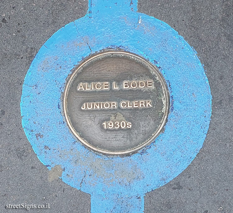London - Tower Bridge London - The Blue Line of Fame - Alice L Bode - Junior Clerk