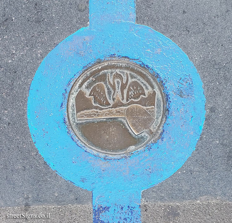 London - Tower Bridge London - The Blue Line of Fame - Alice L Bode - Junior Clerk