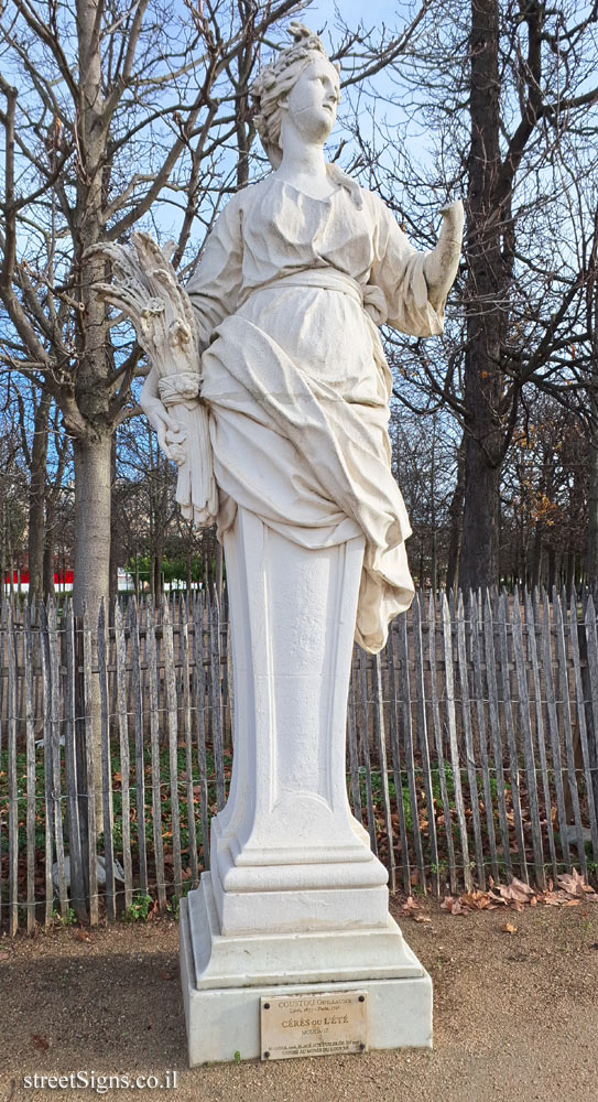 Paris - Tuileries Gardens - "Ceres or Summer" outdoor sculpture by Guillaume Coustou - Louvre - Tuileries, Paris, France