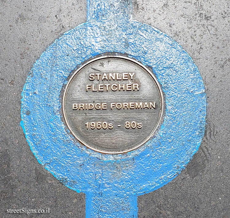 London - Tower Bridge London - The Blue Line of Fame - Stanley Fletcher - Bridge Foreman