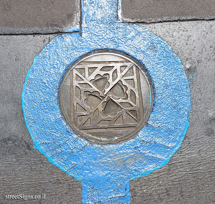 London - Tower Bridge London - The Blue Line of Fame - Stanley Fletcher - Bridge Foreman