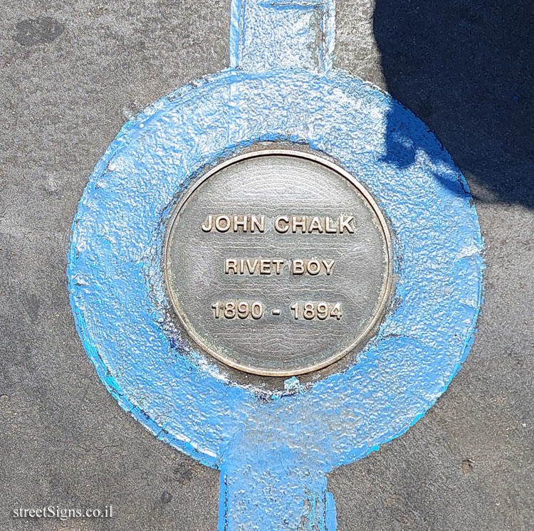 London - Tower Bridge London - The Blue Line of Fame - John Chalk - Rivet Boy
