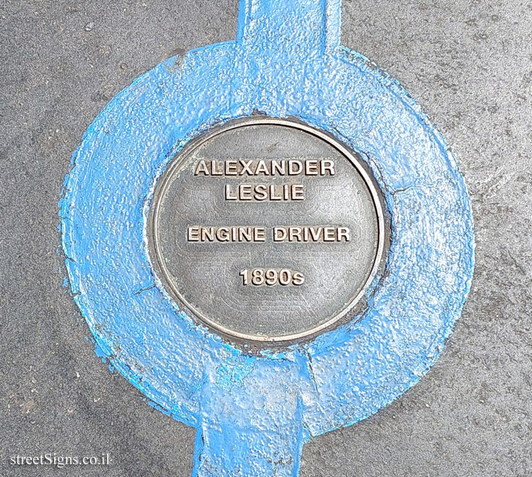 London - Tower Bridge London - The Blue Line of Fame - Alexander Leslie - Engine Driver