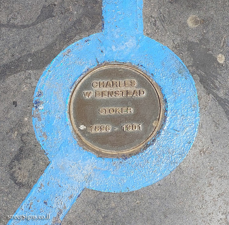 London - Tower Bridge London - The Blue Line of Fame - Charles W Benstead - Stoker
