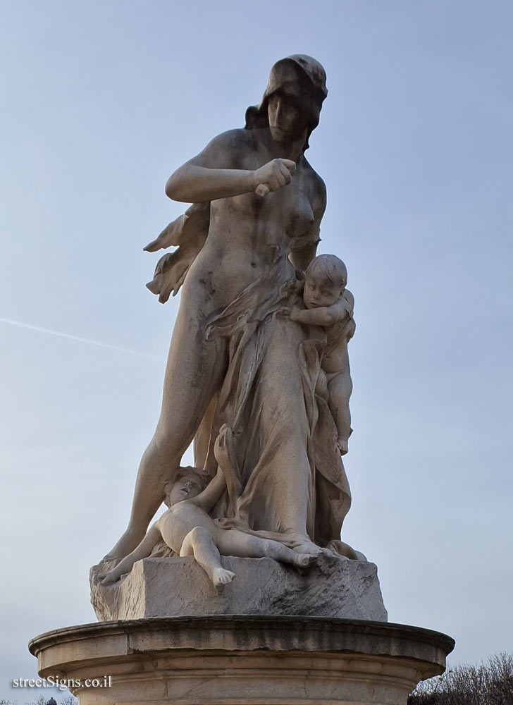 Paris - Tuileries Gardens - "Medea" outdoor sculpture by Paul Gasq - Louvre - Tuileries, Paris, France