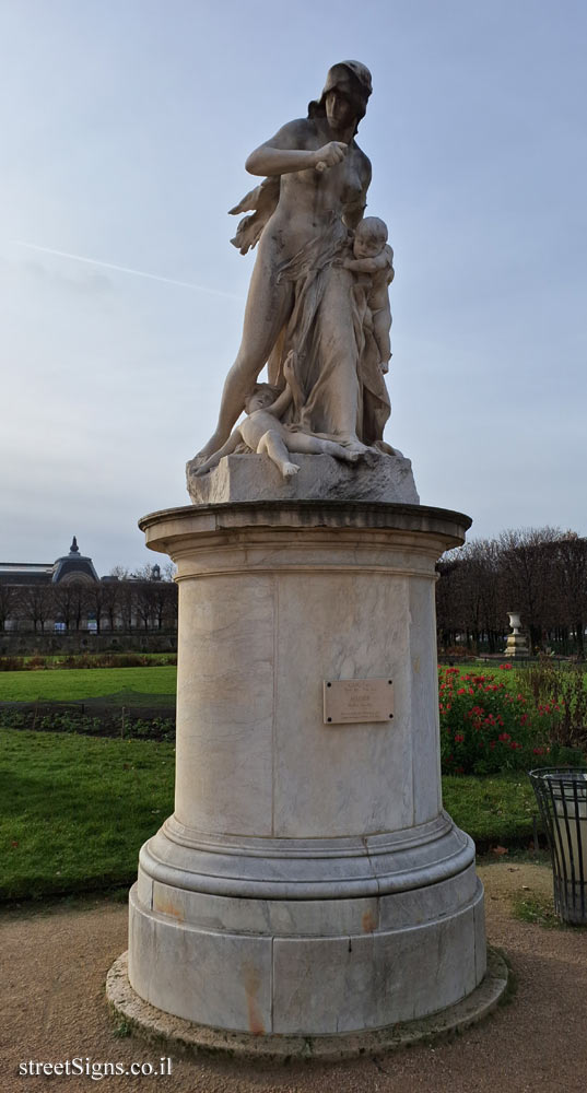 Paris - Tuileries Gardens - "Medea" outdoor sculpture by Paul Gasq - Louvre - Tuileries, Paris, France