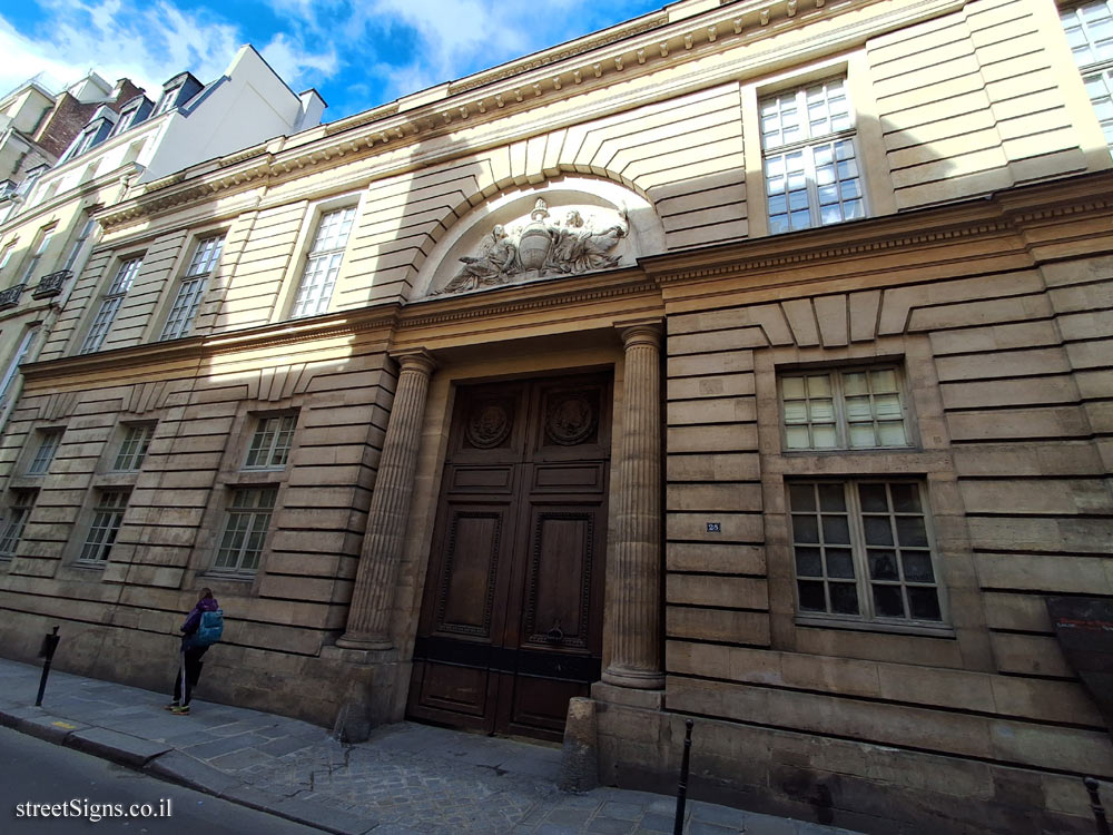 Paris - History of Paris - Hallwyll House - 28 Rue Michel le Comte, 75003 Paris, France