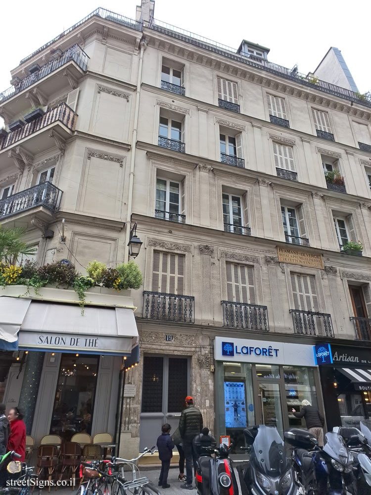 Paris - the house where the boy, the underground fighter Maurice Groha lived, who was murdered  - 19 Rue Rambuteau, 75004 Paris, France