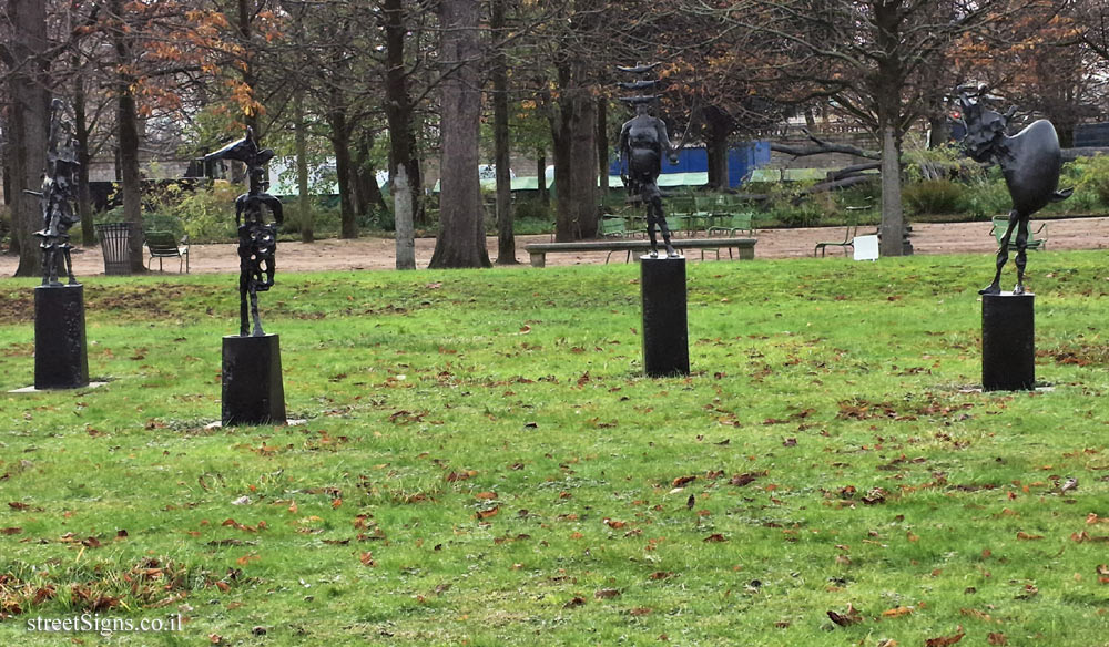 Paris - Tuileries Gardens "Large Chessboard" outdoor sculpture by Germaine Richier - Louvre - Tuileries, Paris, France