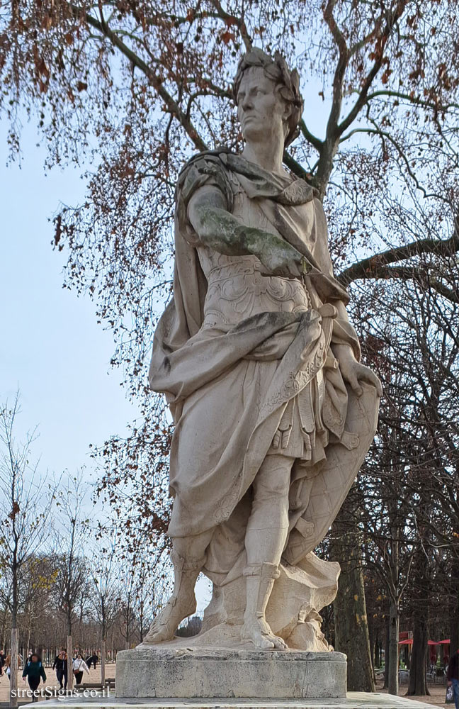 Paris - Tuileries Gardens - "Julius Caesar" outdoor sculpture by Nicolas Coustou - All. Centrale, 75001 Paris, France