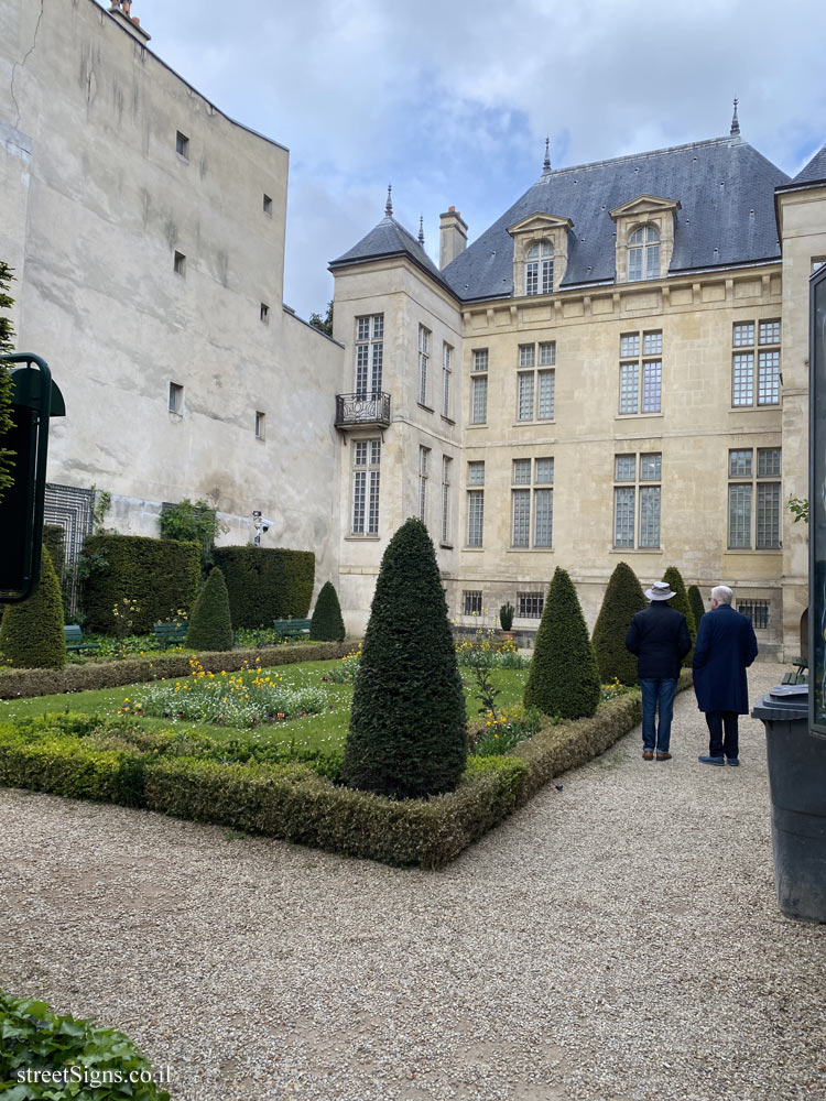 Paris - Gardens - Lazare Rachline Garden - Jardin Lazare-Rachline, 9 Rue Payenne, 75003 Paris, France