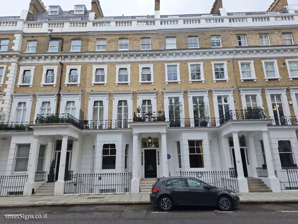 London - Commemorative plaque in the house where the historian W.E.H. Lecky lived  - 39 Onslow Gardens, South Kensington, London SW7 3PY, UK