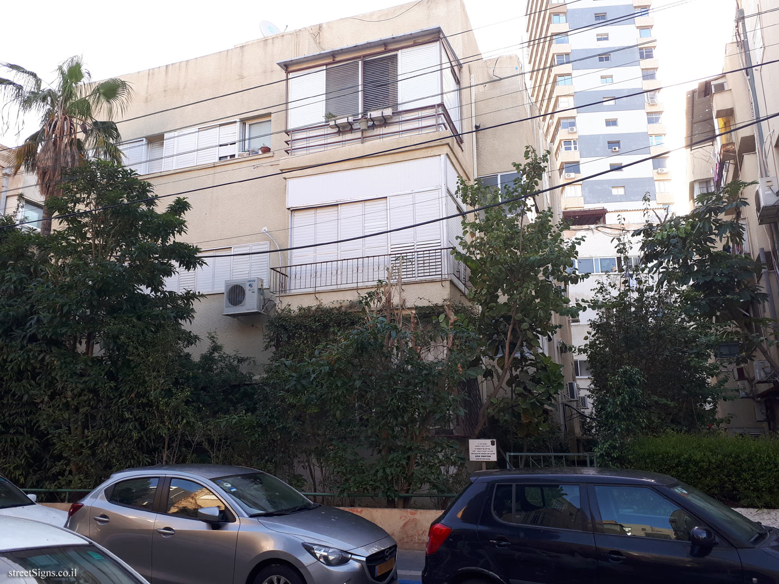 The house of Arik Einstein - Hovevei Tsiyon St 40, Tel Aviv-Yafo