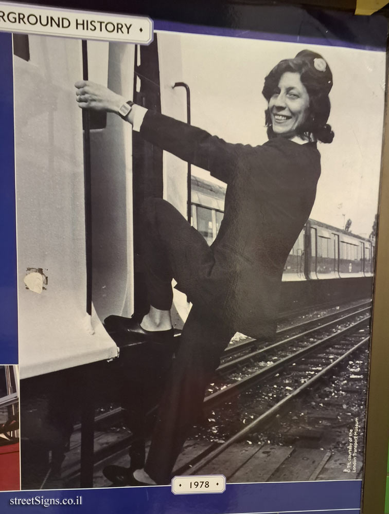 London - London Underground History - Our heritage: Women in transport - Piccadilly Circus, Piccadilly Circus, London WIJ 9HP, UK