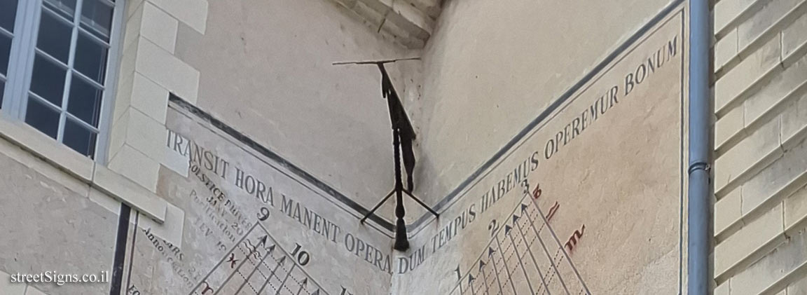 Blois - The sundial of the Town Hall - 3 Rue Prte Clos Haut, 41000 Blois, France