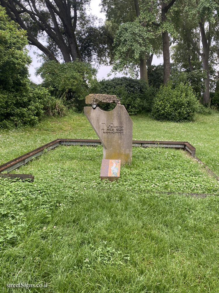 Venice - a monument to a partisan - Viale Trento, 4, 30122 Venezia VE, Italy