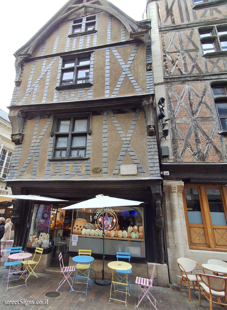 Tours - the house where the locksmith and inventor Emile Ottia lived - 3 Rue de la Rôtisserie, 37000 Tours, France