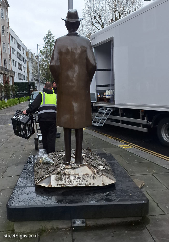 London - Béla Bartók’s statue - Onslow Square, South Kensington, London SW7 3EG, UK