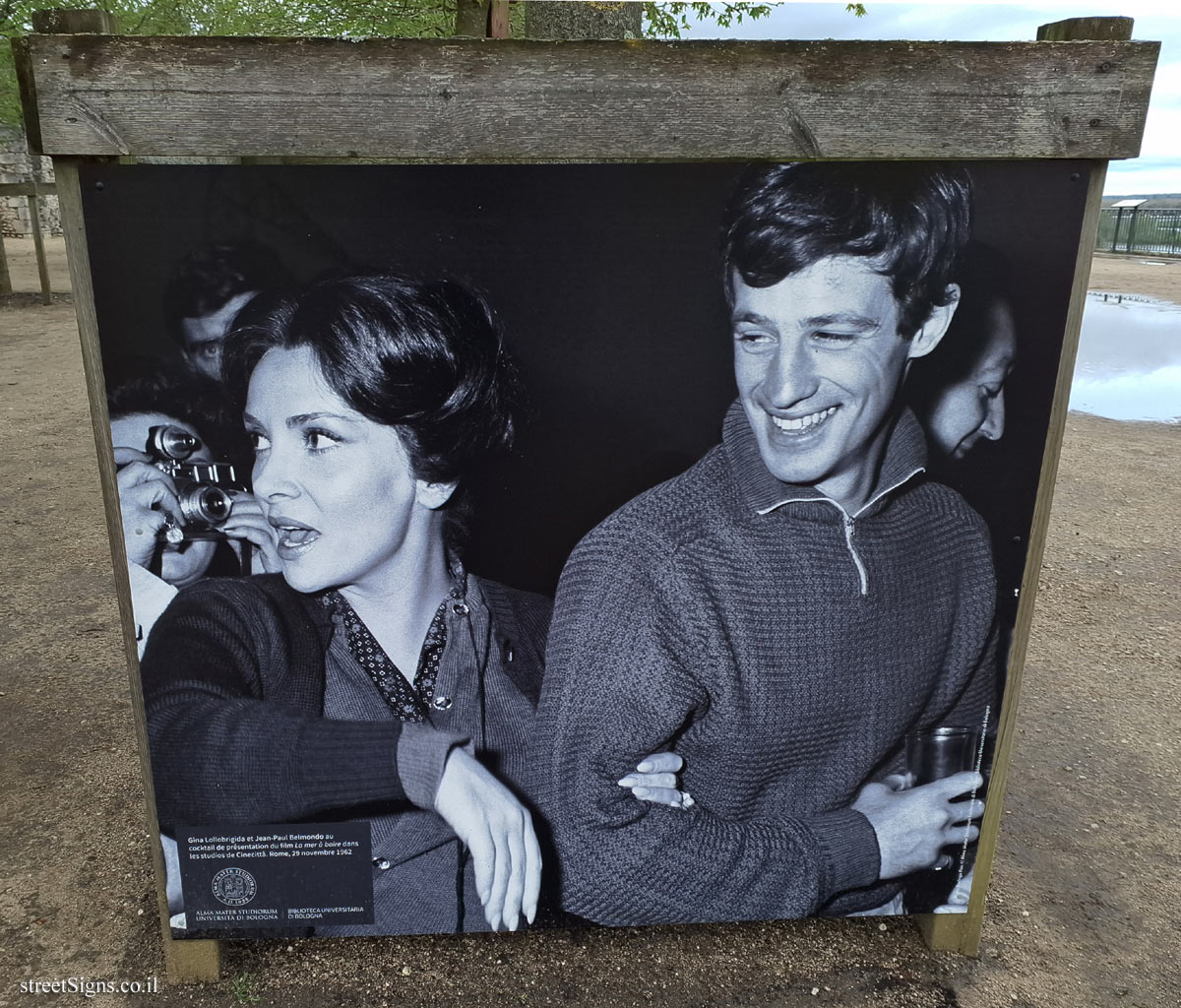 Blois - Cinecittà, the golden age of Italian cinema - Gina Lollobrigida and Jean-Paul Belmondo (1962)