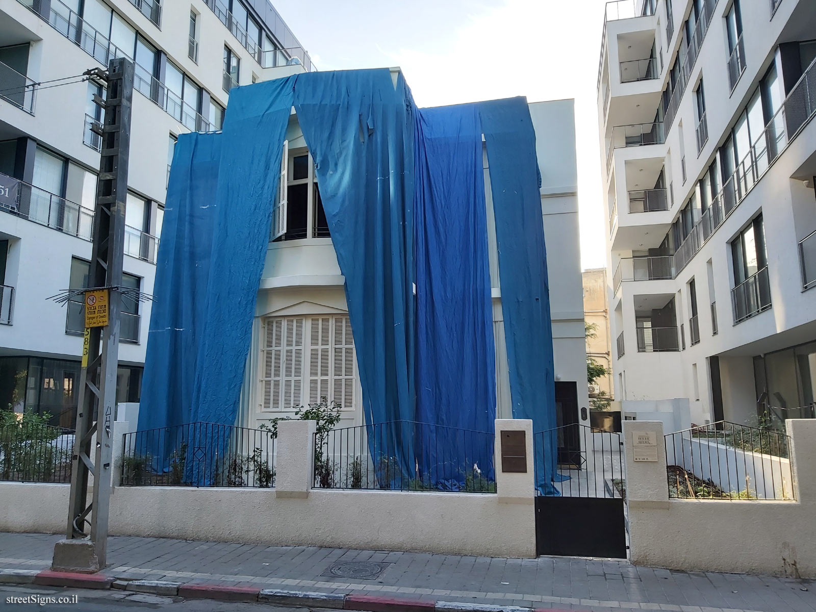 Tel Aviv - buildings for conservation - 64 Rothschild