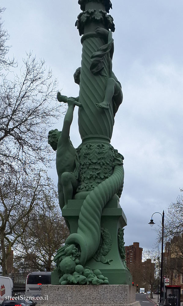 London - Lamp post marking the opening of Chelsea Embankment - 71 Chelsea Embankment, London SW3 5LT, UK