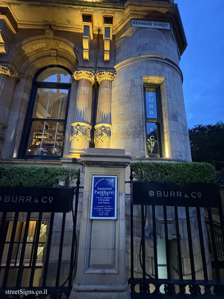 London - A commemorative plaque in the house where the suffragist Emmeline Pankhurst lived - 1 Russell Sq, London WC1B 5BE, UK