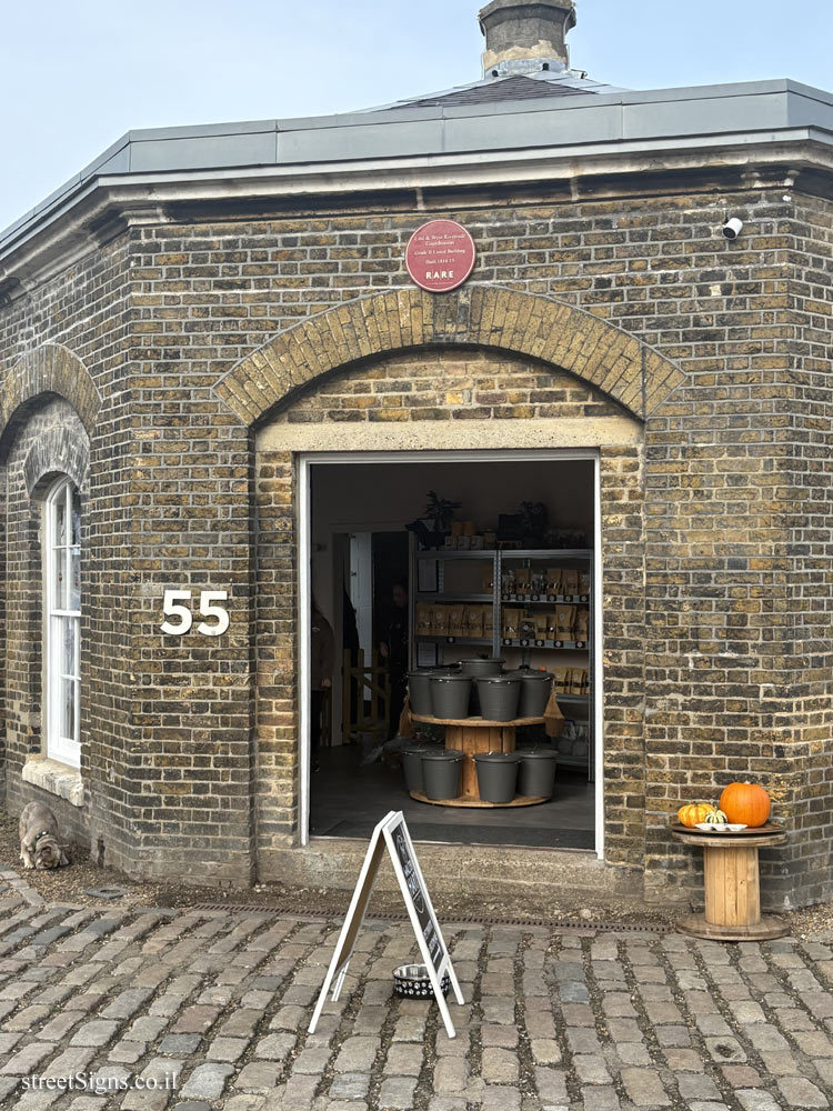 London - Royal Arsenal - East & West Riverside Guardrooms - Building 55 No 1 St, Royal Arsenal, London SE18 6ST, UK