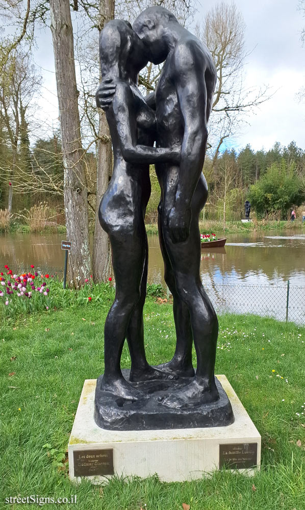 Cheverny - Cheverny Castle - Garden of Love - "Two Trees" outdoor sculpture by Gudmar Olovson - 381 Le Parc, 41700 Cheverny, France
