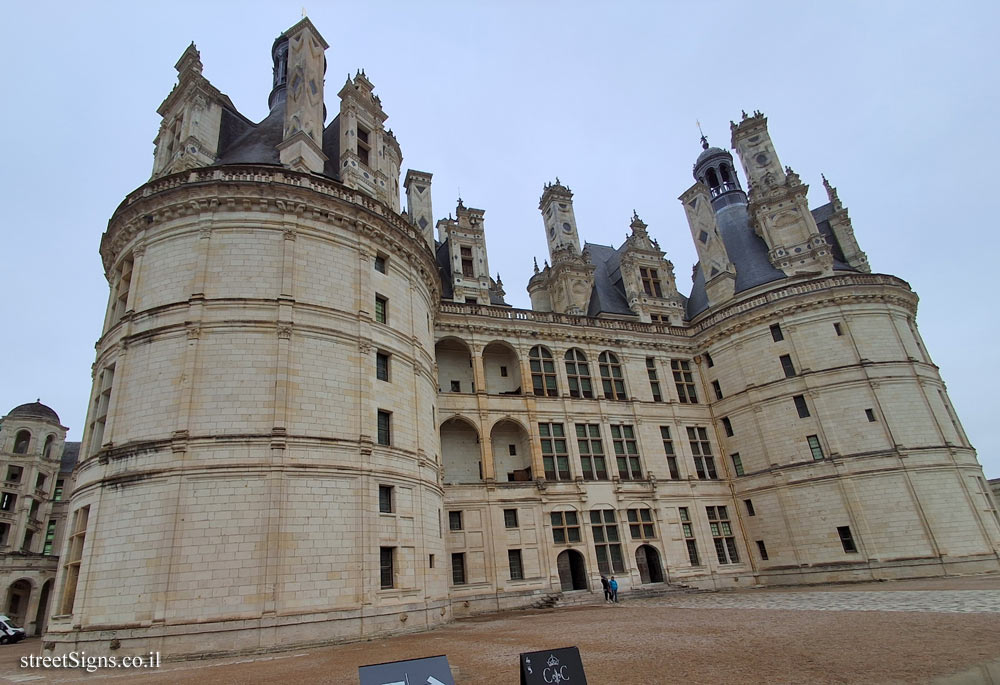 Loire Valley - World Heritage Site - Chambord Castle - 3 Av. du Roi, 41250 Chambord, France