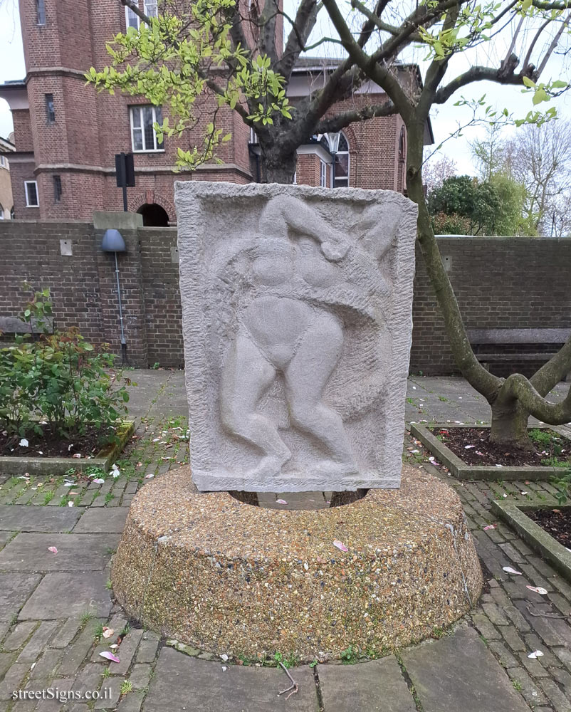 London - A relief made by Jacob Epstein to commemorate his life and work in this place - 2 Old Church St, London SW3 5DQ, UK