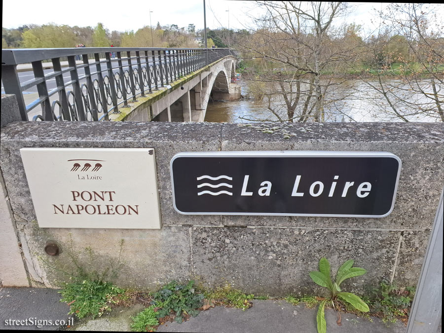 Tours - Napoleon Bridge - Pont Napoléon, 37000 Tours, France