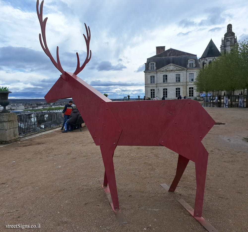 Blois - Outdoor sculpture by Jean-Claude Mouré - Bishopric Garden - Blois, France