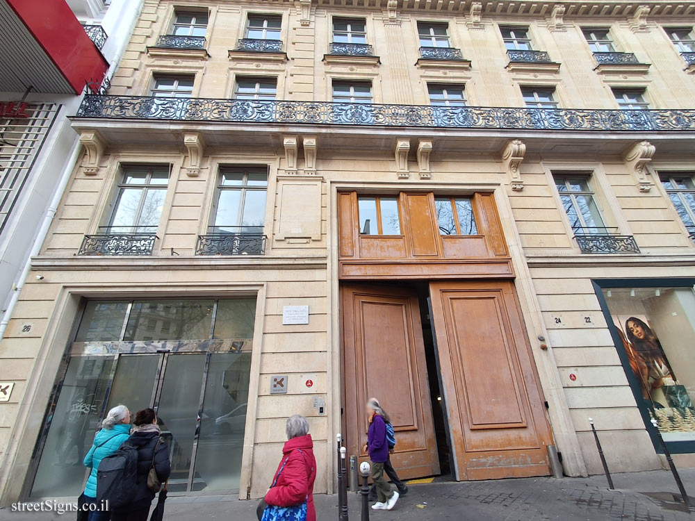 Paris - The house where actress Mistinguett lived - 26 Bd des Capucines, 75009 Paris, France